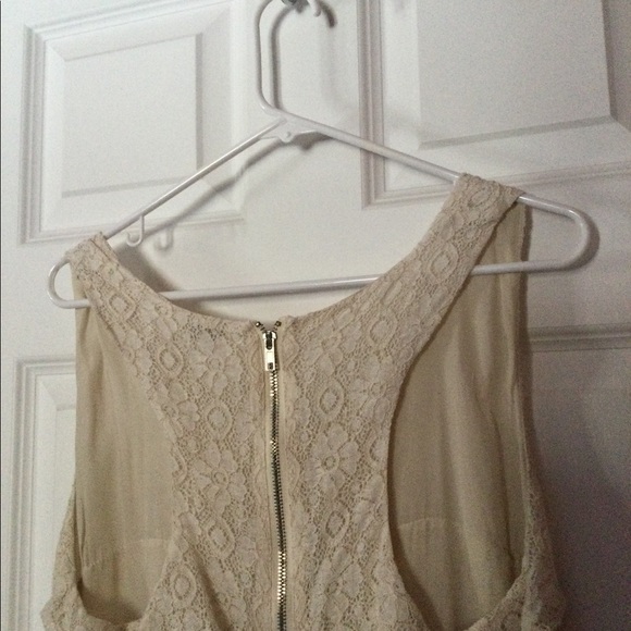 Top - Picture 4 of 4